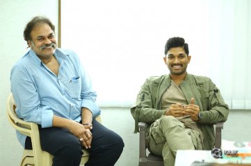 Naa Peru Surya Naa Illu India Movie Working Stills